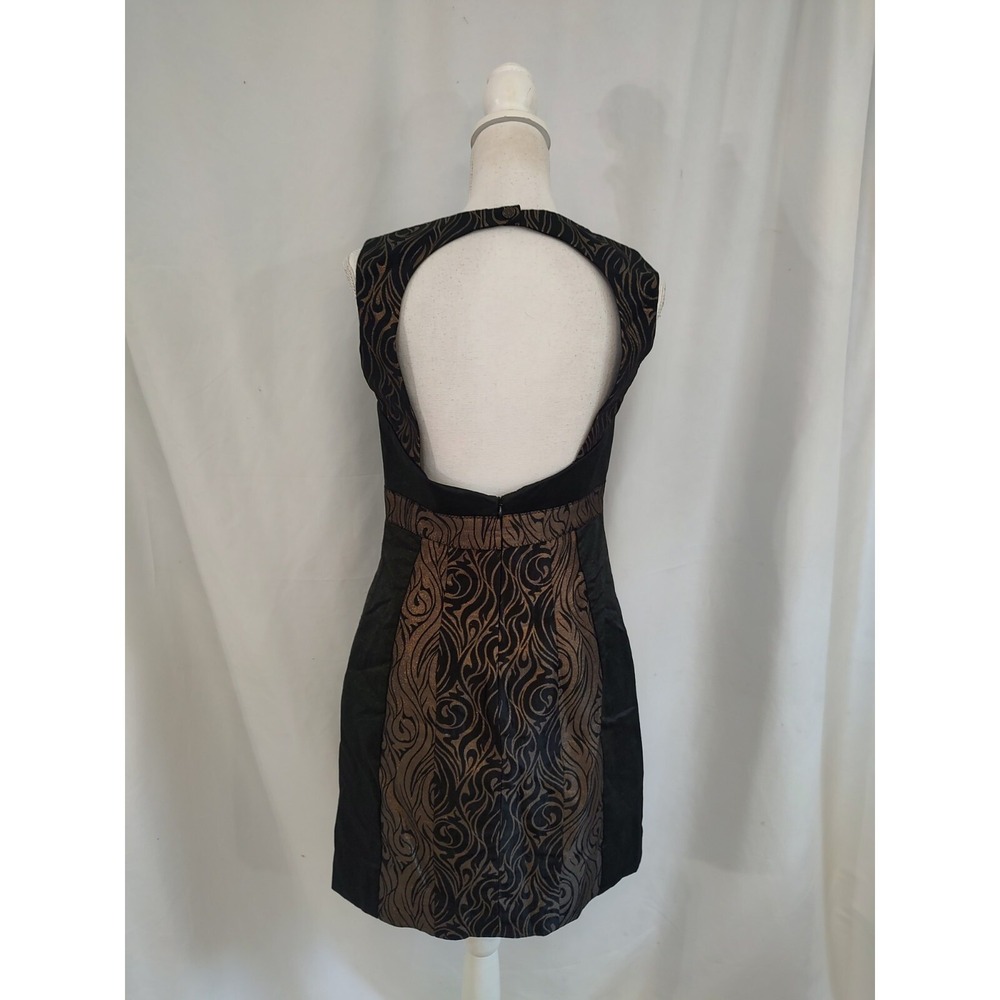 Nicole Miller Sheath Dress Black & Gold Jacquard Brocade Keyhole Open Back Sz 8 - Picture 2 of 7